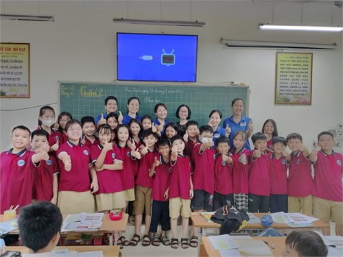 Sự phối hợp giữa nhà trường và Đoàn TN của công ty Điện lực huyện Sóc Sơn